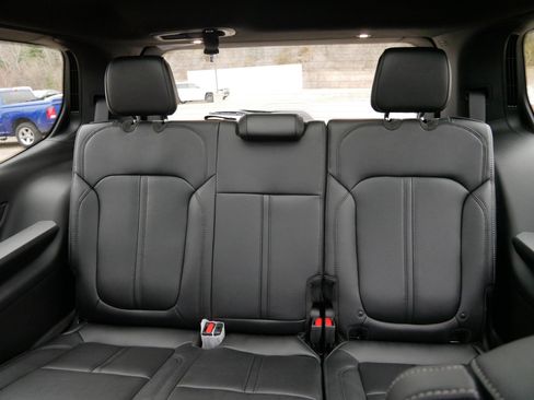 New 2026 Jeep Grand Wagoneer Limited AWD/4WD image 8