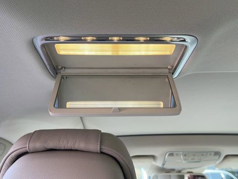 Used 2016 Mercedes-Benz S 550 4MATIC Sedan image 25