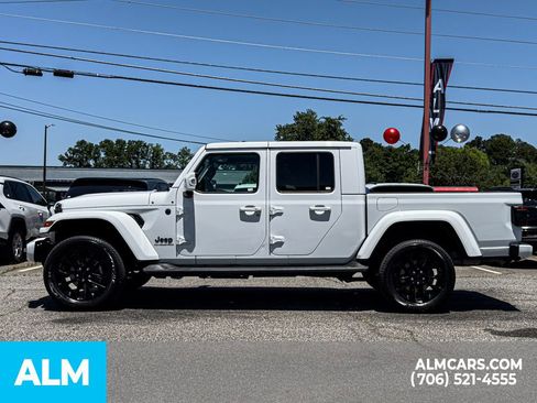 Used 2022 Jeep Gladiator Overland AWD/4WD image 9