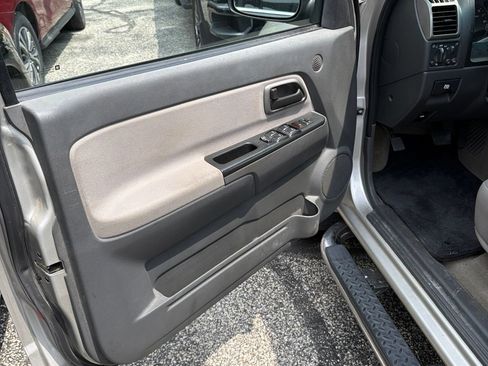 Used 2005 Chevrolet Colorado LS AWD/4WD image 9
