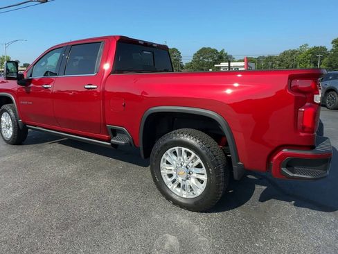 Used 2023 Chevrolet Silverado 2500 High Country w/ Technology Package AWD/4WD image 6