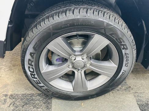 Used 2015 Jeep Patriot High Altitude FWD image 27
