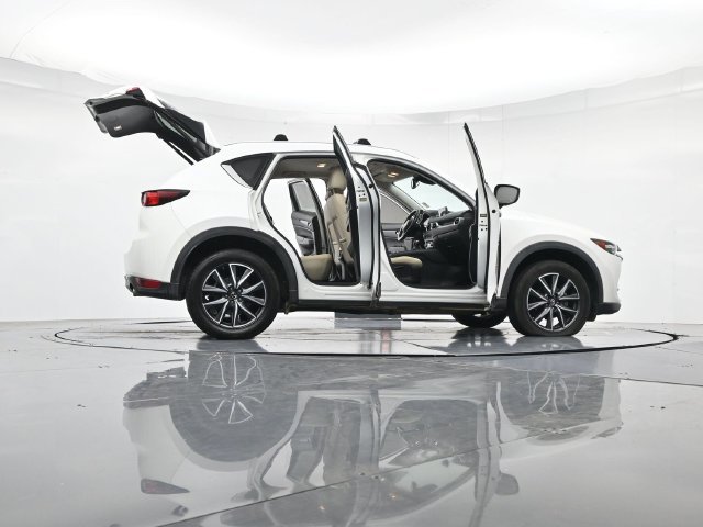 Used 2018 MAZDA CX-5 Touring w/ Preferred Equipment Package FWD image 53