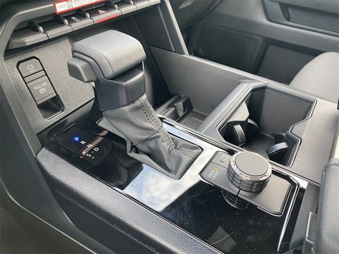 New 2026 Toyota Tundra SR5 image 17