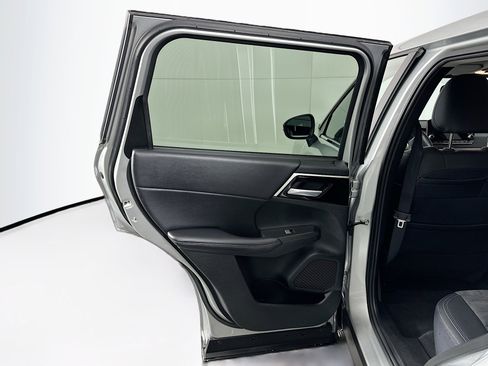 Used 2024 Mitsubishi Outlander SE image 26