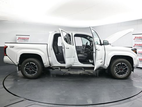 Used 2024 Toyota Tacoma TRD Sport w/ TRD Sport Upgrade Package AWD/4WD image 42