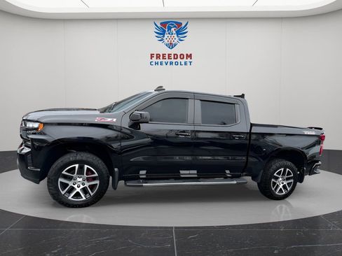 Used 2019 Chevrolet Silverado 1500 LT Trail Boss image 3