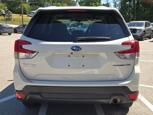 Used 2023 Subaru Forester Premium AWD/4WD image 4