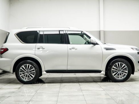 Used 2024 Nissan Armada SL image 6