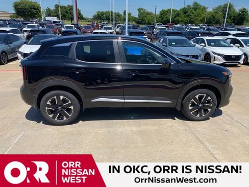 New 2025 Nissan Kicks SV w/ Interior Electronics Package AWD/4WD image 6