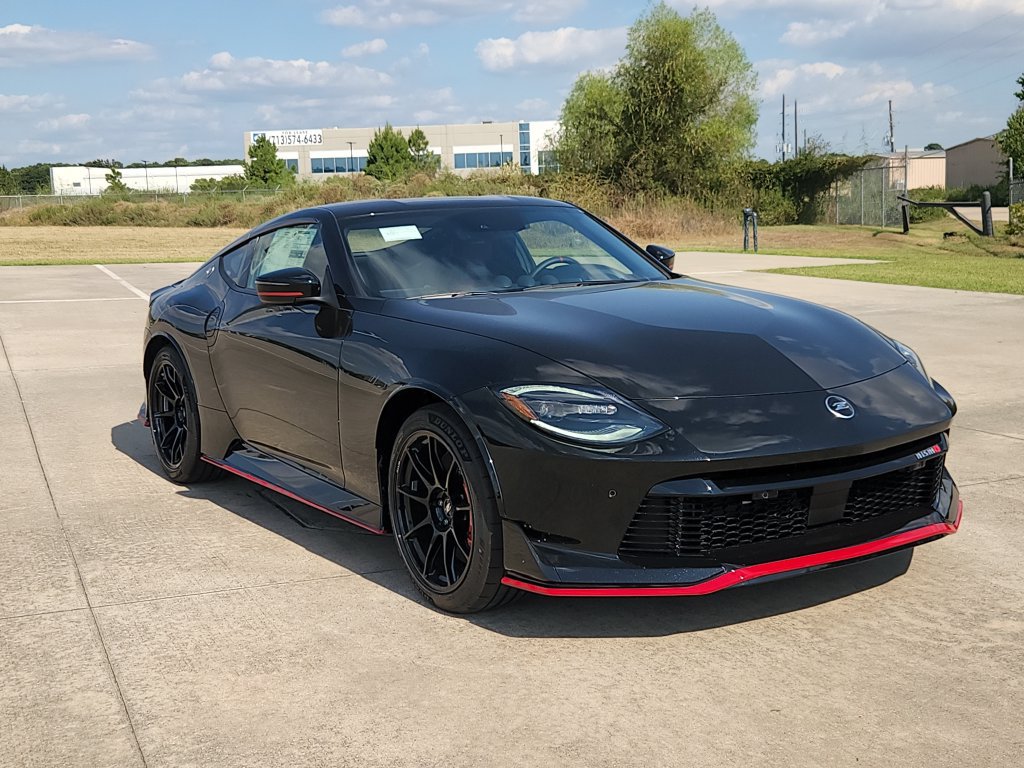 New 2027 Nissan Z NISMO RWD image 3