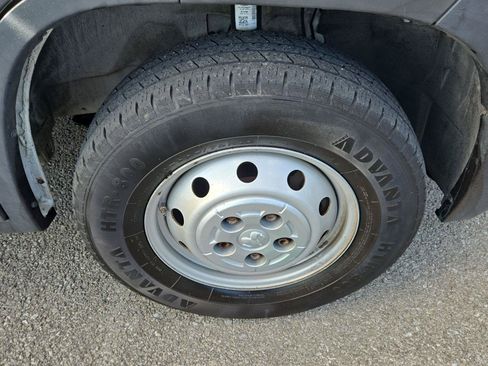 Used 2019 RAM ProMaster 2500 FWD image 9