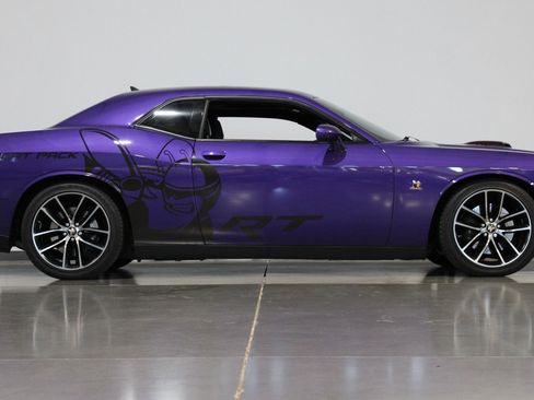 Used 2016 Dodge Challenger R/T Scat Pack image 23