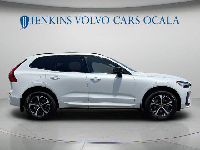 New 2026 Volvo XC60 B5 Core AWD/4WD image 2