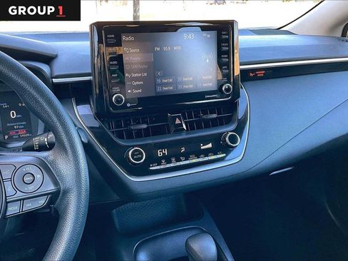 Used 2022 Toyota Corolla LE FWD image 7