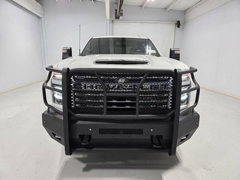 Used 2023 Chevrolet Silverado 2500 LTZ w/ LTZ Plus Package image 2