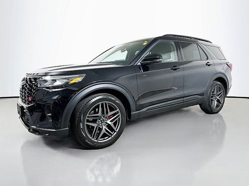 Used 2025 Ford Explorer ST w/ Sun And Sound Package AWD/4WD image 3