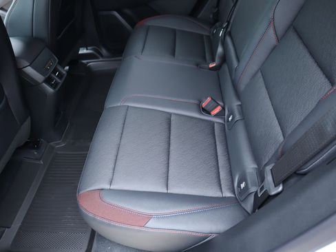 New 2026 Chevrolet Equinox RS w/ Convenience Package III FWD image 12