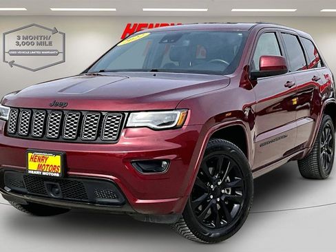 Used 2022 Jeep Grand Cherokee Laredo X image 3