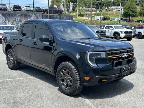 Used 2025 Ford Maverick Tremor AWD/4WD image 1
