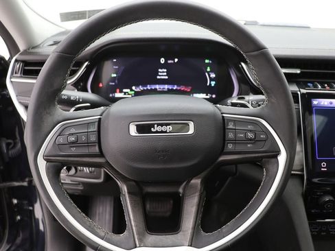Used 2023 Jeep Grand Cherokee 4WD 4xe w/ Luxury Tech Group II image 18