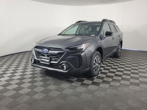 New 2025 Subaru Outback Premium image 8