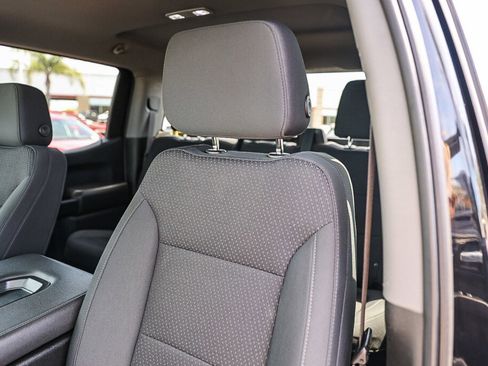 Used 2022 Chevrolet Silverado 1500 Custom w/ LPO, Blackout Package AWD/4WD image 14
