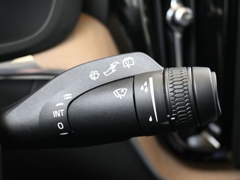 New 2026 Volvo XC60 B5 Plus w/ Protection Package Premier image 29