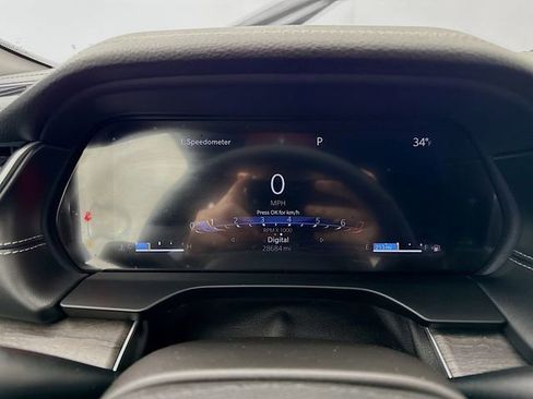 Used 2024 Jeep Grand Cherokee L Limited image 12