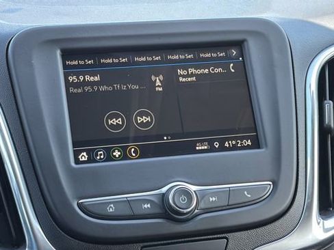 Used 2019 Chevrolet Equinox LT image 18