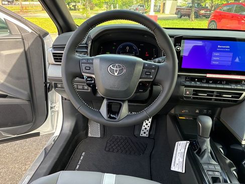 New 2026 Toyota Camry SE FWD image 18