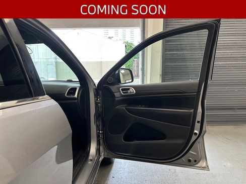 Used 2015 Jeep Grand Cherokee Altitude image 14