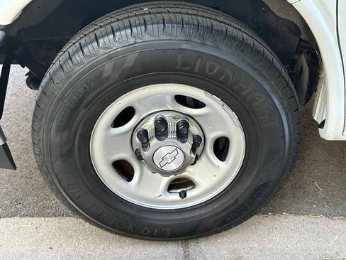 Used 2018 Chevrolet Express 3500 LT w/ LT Preferred Equipment Group RWD image 52