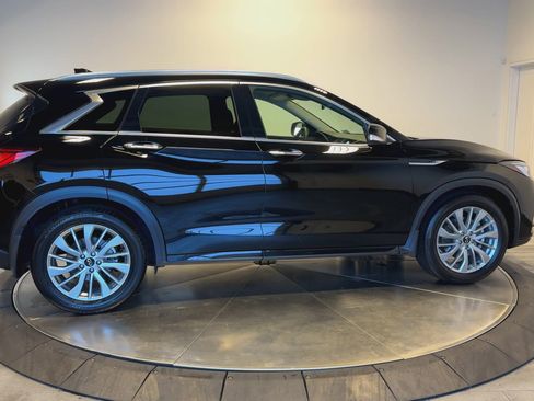 Certified 2025 INFINITI QX50 Luxe image 9