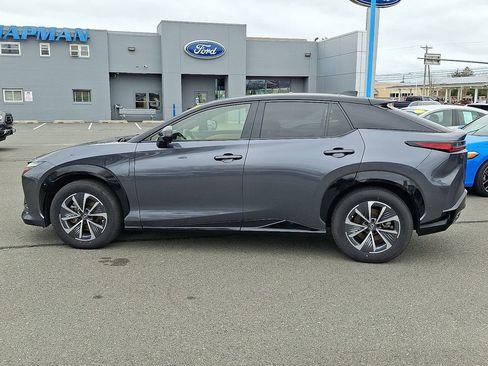 Used 2023 Lexus RZ 450e Premium image 8