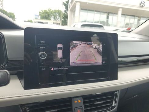 Certified 2025 Volkswagen Taos S FWD image 23