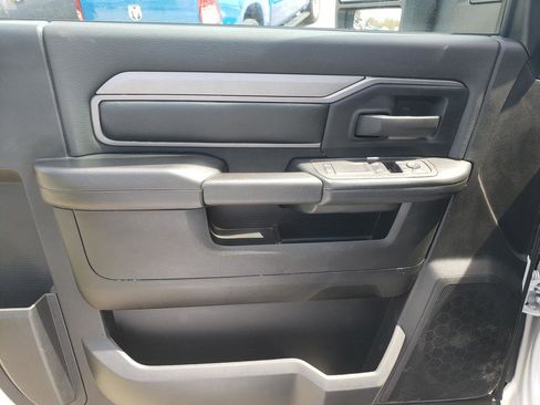 Used 2025 RAM 5500 Tradesman AWD/4WD image 12
