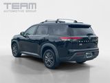 Used 2022 Nissan Pathfinder SV image 5