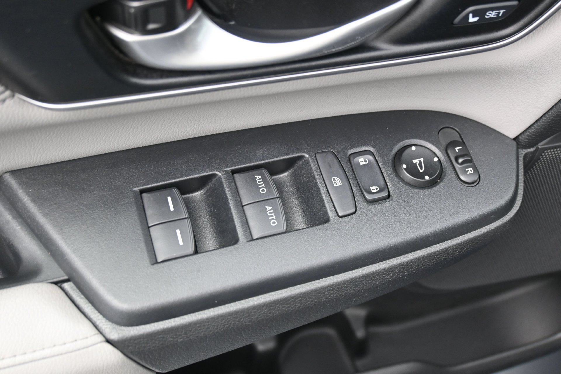Used 2019 Honda CR-V EX-L image 19