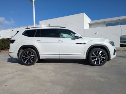 New 2026 Volkswagen Atlas SEL Premium R-Line