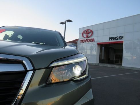 Used 2021 Subaru Forester Touring w/ Popular Package #2 image 4