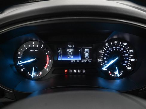 Used 2017 Ford Fusion SE FWD image 22