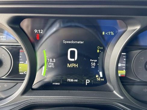 Used 2025 Jeep Wrangler Unlimited Sahara AWD/4WD image 30