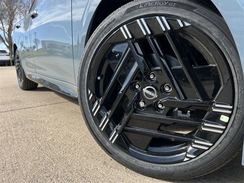 New 2026 Nissan Sentra SR image 8