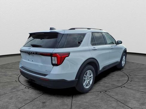 New 2026 Ford Explorer Active image 3
