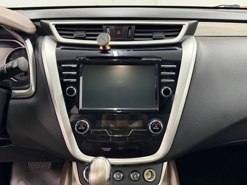 Used 2016 Nissan Murano Platinum w/ Platinum Technology Package FWD image 15