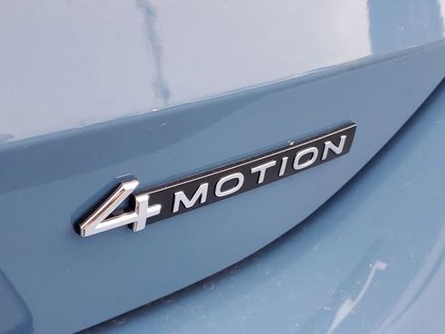 New 2026 Volkswagen Tiguan SE R-Line image 8