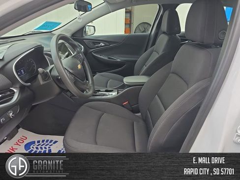 Used 2024 Chevrolet Malibu LS FWD image 10