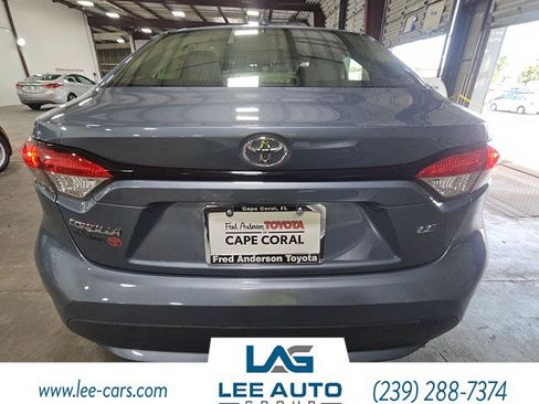Used 2022 Toyota Corolla LE FWD image 4