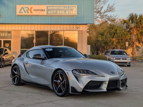Used 2021 Toyota Supra Premium w/ Driver Assist Package image 4